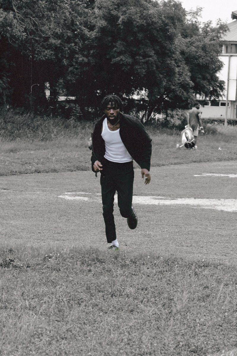 EMT_Teabread's tweet photo. Osa @greatestosa has got the best discography as a new artiste https://t.co/j5b63bYtot