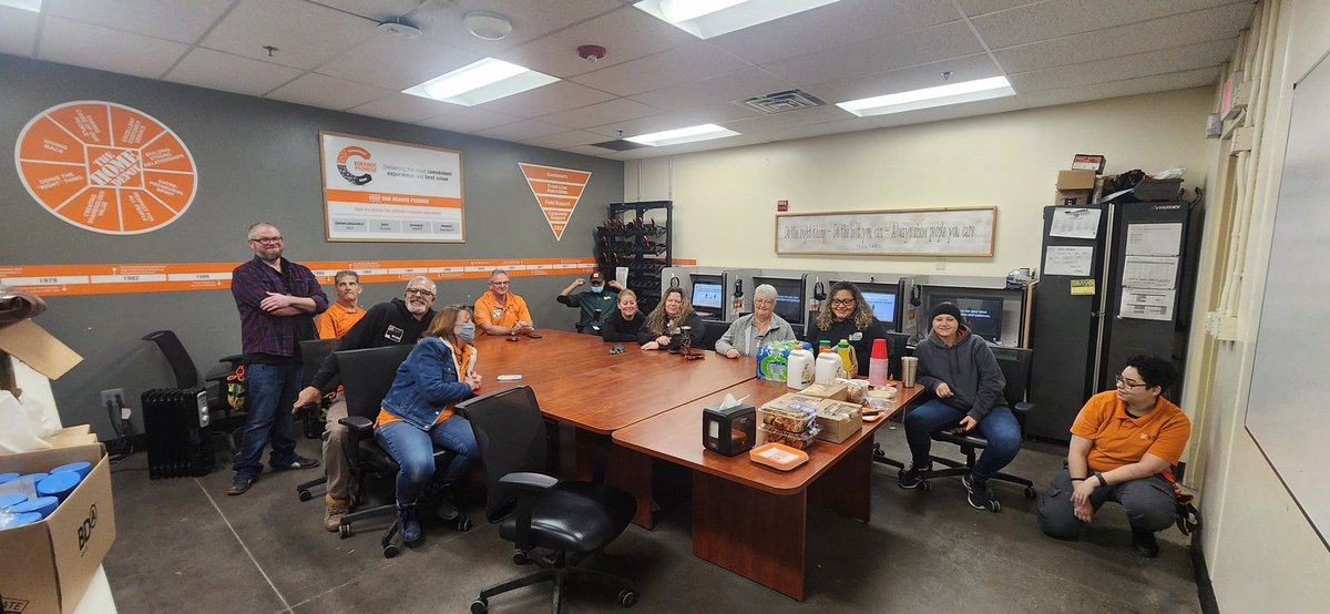 Jen60447262's tweet photo. MET appreciation week. Our team enjoying breakfast together. Thank you guys for all you do everyday, we couldn't do it without you. #metpartnership #1278pride
@danielleHD_roc @Christi48457404 https://t.co/0OVM0rPtRH