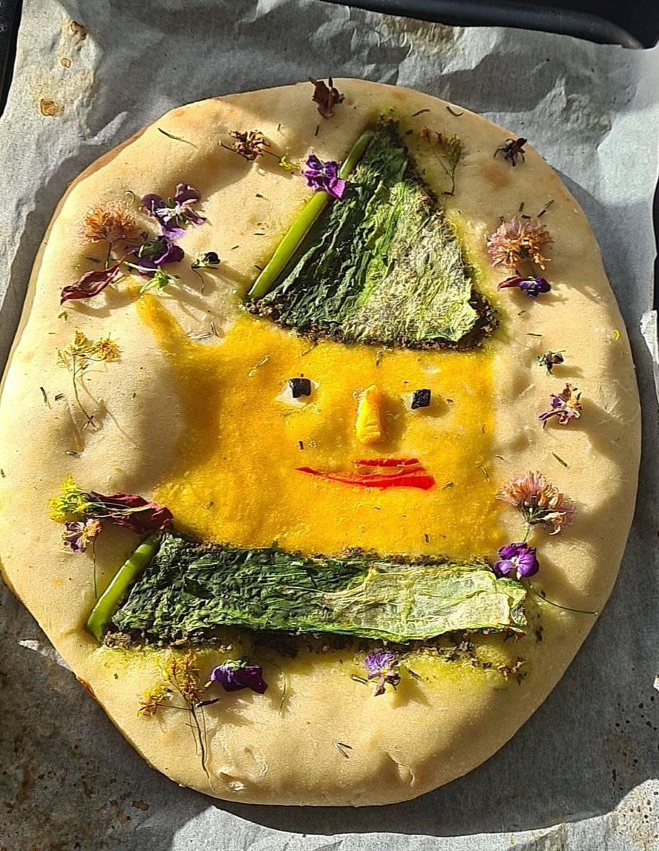 LiddlesTV's tweet photo. I don't have a child but I made a gnome child foccacia once https://t.co/N4QI3g2uy5