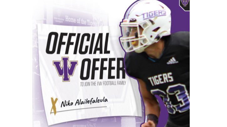 N33KO_907's tweet photo. Had a great conversation with @CoachCusick_IW and I am blessed to receive a offer from @IWTigerFootball @CoachDaniels_IW #tigerfootball #kissfromarose #AG2G #AlaskaRaised @Gbearfootball @davewiljr https://t.co/ighARkuwiN