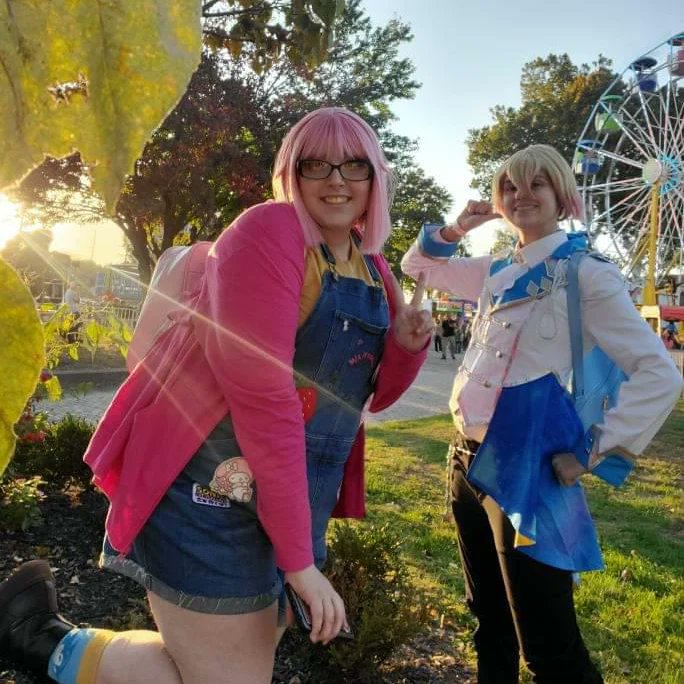 ProjectShakeIt's tweet photo. New video ft our Emu and Tsukasa! Give the vlog a watch!!
#prsk #prsk_cos https://t.co/7yXCG06pcx
