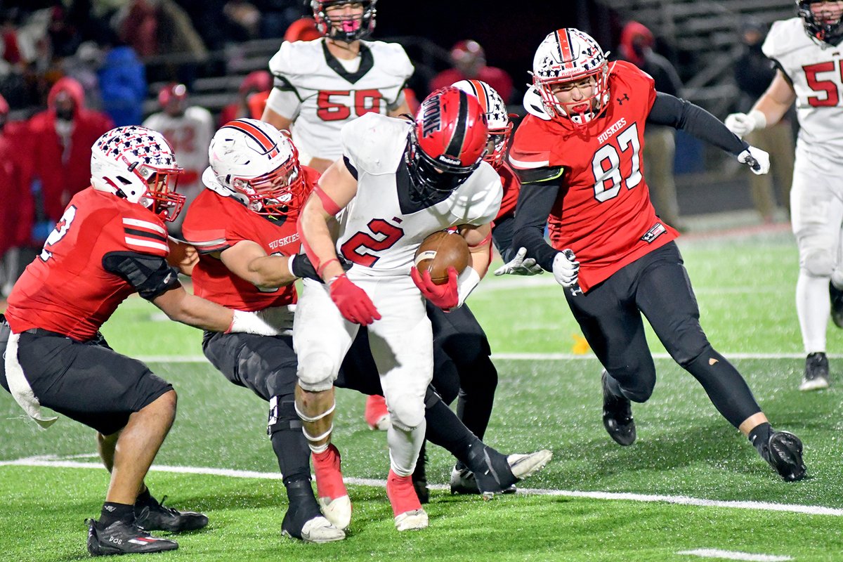 NewsregisterANR's tweet photo. Back to the finals (again).  Big third quarter response lifts Aurora past Boone Central. @AuroraHuskies https://t.co/HjpurjDHYk