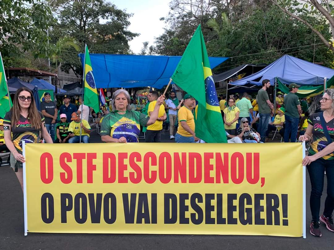 JSkarloff's tweet photo. #Artigo142 
#fraude 
#TSEOrganizacaoCriminosa 
#STFVergonhaMundial 
#STFOrganizacaoCriminosa 
#LulaLadraoSeuLugarENaPrisao 
#CPIdoRadiolao 
#CPIdoTSE 
#VEMPRARUABRAZIL 
#vemprarua 
#VemProQuartel
#IntervencaoFederalMilitar
#BrazilWasStolen
#SOSFFAA
#PerdeuMane
#PerdeuManeNaoAmola https://t.co/4kSl7fnZ0N
