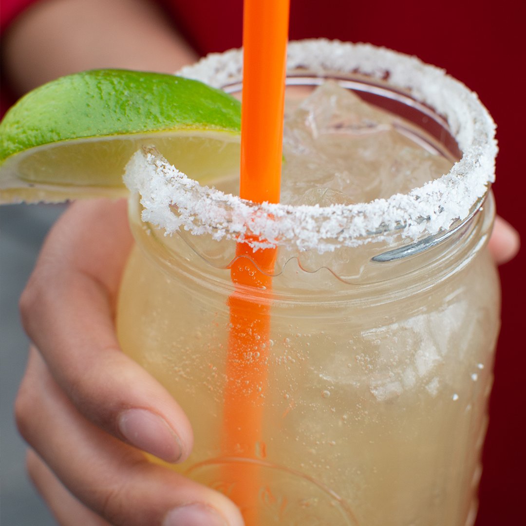 BadDaddysBurger's tweet photo. Didn't get those #TaylorSwift tix? Drown your sorrows in a Bad Ass Margarita. Or two. #Limit2 https://t.co/t8OfQa3qFA