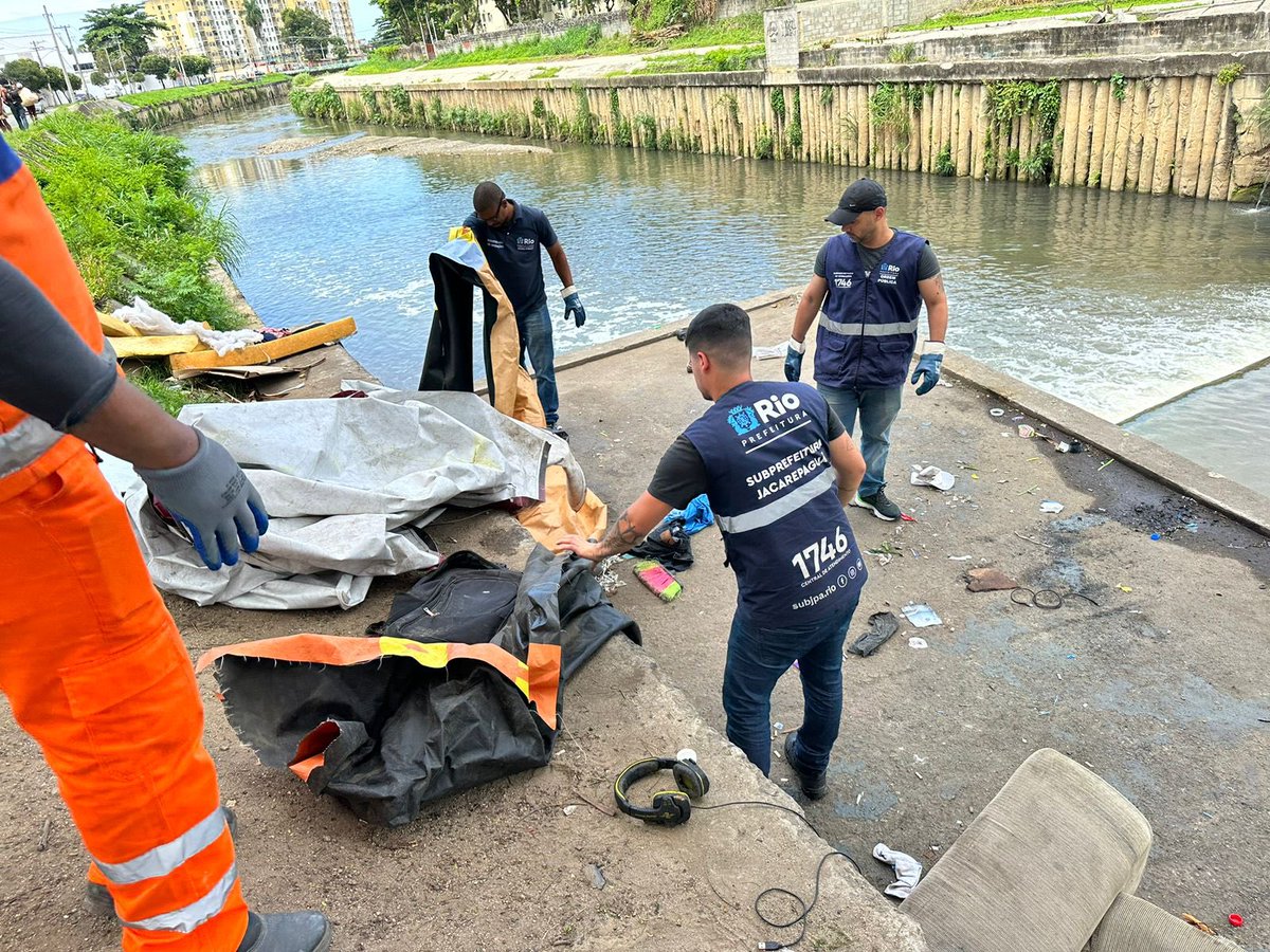Nossa equipe esteve novamente com a Secretaria de Ordem Pública, Guarda Municipal, Comlurb e a Polícia Militar nos pontos críticos de frequência de população em situação de rua e usuários de entorpecentes.
Nossas operações são e continuarão frequentes!