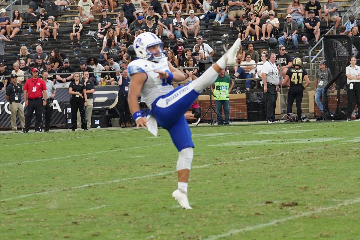 I have great news! I’ve talked to Coach Mallory and I would like to say I am officially on scholarship!!! <a href="/CmalryMallory/">Curt Mallory</a> <a href="/CNendick25/">Chris Nendick</a>