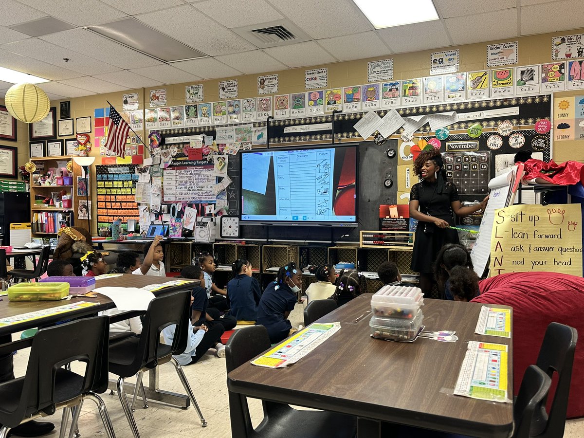 ms_palmore's tweet photo. Ms. Hogan’s 1st graders are getting ready to write! Her students launching to greatness!! #MaupinPanthers #WatchUsGrow @es_maupin @CharitaKimbrou1 @sandralhogue https://t.co/69Iva7yJKf