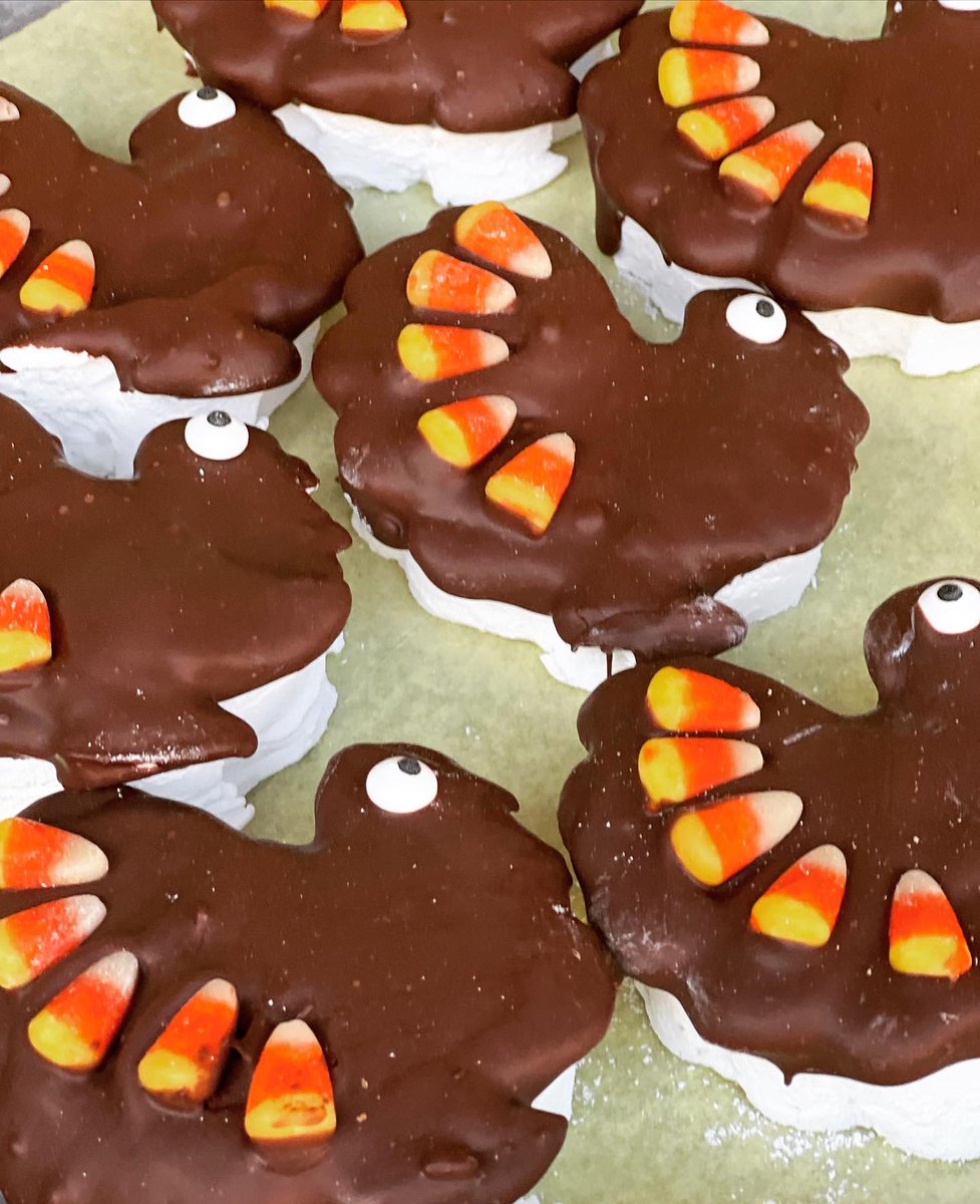 MallowBox tweet media