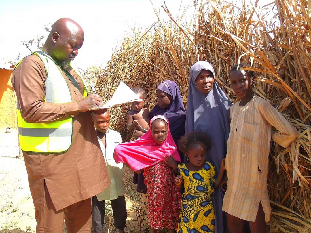 RHEMNNigeria's tweet photo. Our emergency response team conducted an outreach to Gamawa community in Bauchi state to assess the damages caused by the recent flood disaster leaving hundreds of families displaced. #FloodDisasterResponse https://t.co/33aUbqEZOn