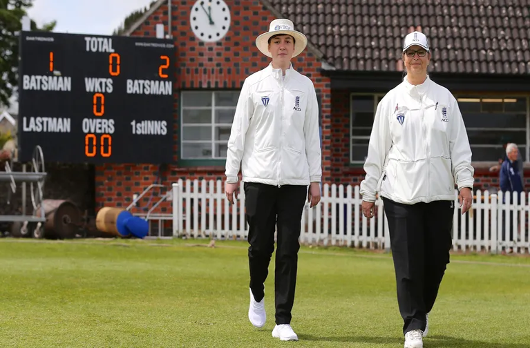 NorfolkCricket's tweet image. It’s Your Call Umpire Education Stage One Women &amp;amp; Girls Only Course! 

NCB are delighted to have teamed up with the NACO to run a bespoke Stage One face-to-face umpiring course in the New Year for Women &amp;amp; Girls.

🔷 Sun 29 Jan
🔷 9.15 to 4.15 

Register 🔗 norfolkcricket.co.uk/its-your-call-…