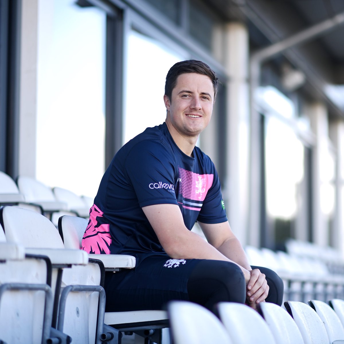 SomersetCCC's tweet photo. Welcome to Somerset County Cricket Club Tom Kohler-Cadmore 🙌

#WeAreSomerset https://t.co/DHtEiFSONy