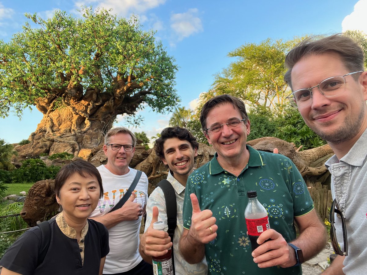 Finally, IAAPA EXPO Orlando has started 🚀

But first things first! The Jora Vision team couldn't start without exploring some exciting rides yesterday! After all, we are all theme park enthusiasts.