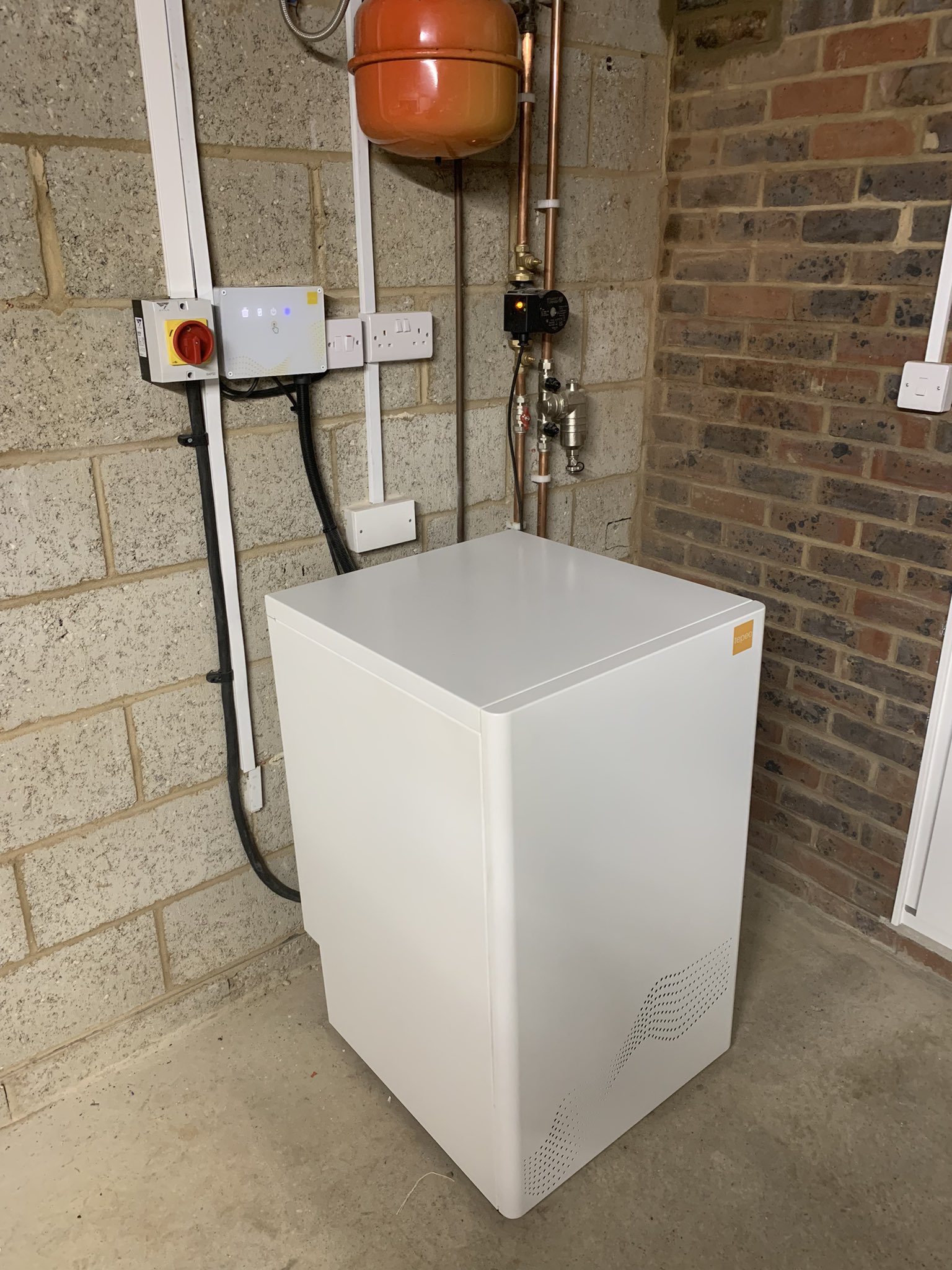 tepeo (tepeoheat) / Twitter