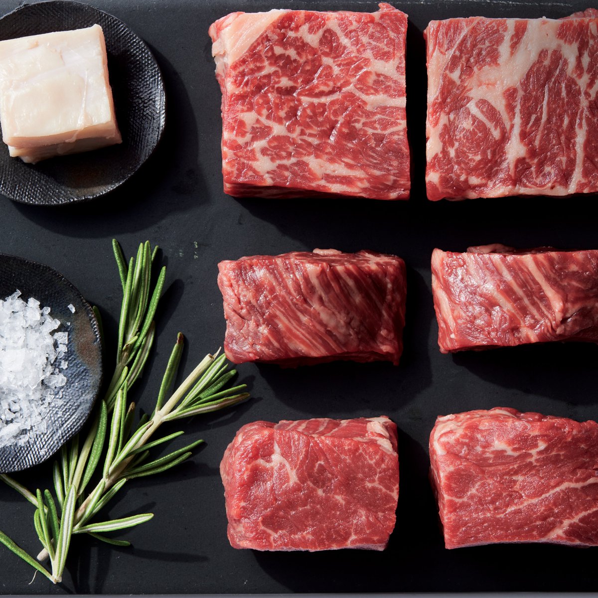 USFoods's tweet photo. After a decade of ‘go big or go home’ #steaks, diners are now looking for a different kind of indulgence. Instead of committing to a 16-ounce porterhouse 🥩, #restaurants are offering multiple smaller cuts of a wide variety: https://t.co/W1qt9WOudP #FoodFanaticsMag https://t.co/S3eKSgDsIz