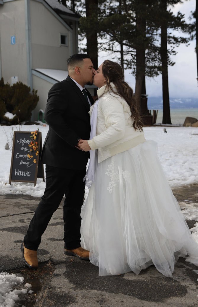 ashaweeeey's tweet photo. couldnt have asked for a more perfect wedding😭🫶🏼 https://t.co/On0pmgU0jW