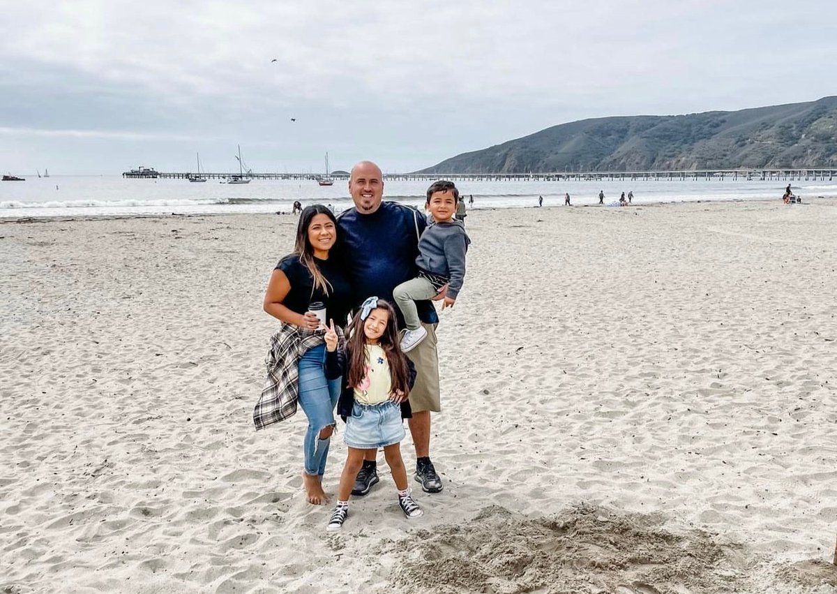 Vacation is best with the family! 😄 Make it a #SLOCAL vacation when you stay at Avila Lighthouse Suites &amp; explore all things by the sea. Here are some of our favorites: hiking Avila Ridge, golfing, wine tasting, visiting the aquarium &amp; more. Book direct &amp; save 20% today. 🌊✨