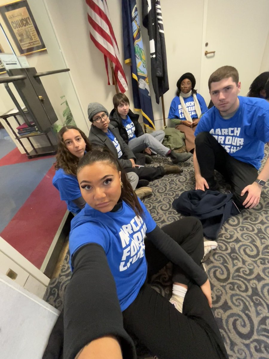 Time is running out this session to ban assault weapons. @AMarch4OurLives is sitting in at the Capitol to demand a vote and we won’t leave until @SenSchumer meets with us. Call 2022246543 and tell him we’re ready to meet!!!!!!! YOU have the power to call the vote, Schumer.