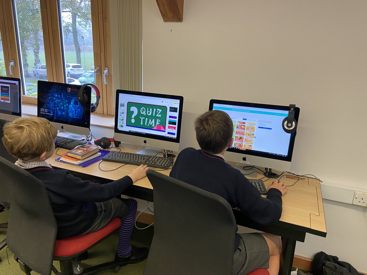 Really pleased to see <a href="/moulsfordyear6/">MoulsfordYear6</a> referring to expected outcomes while they work #presentation #research