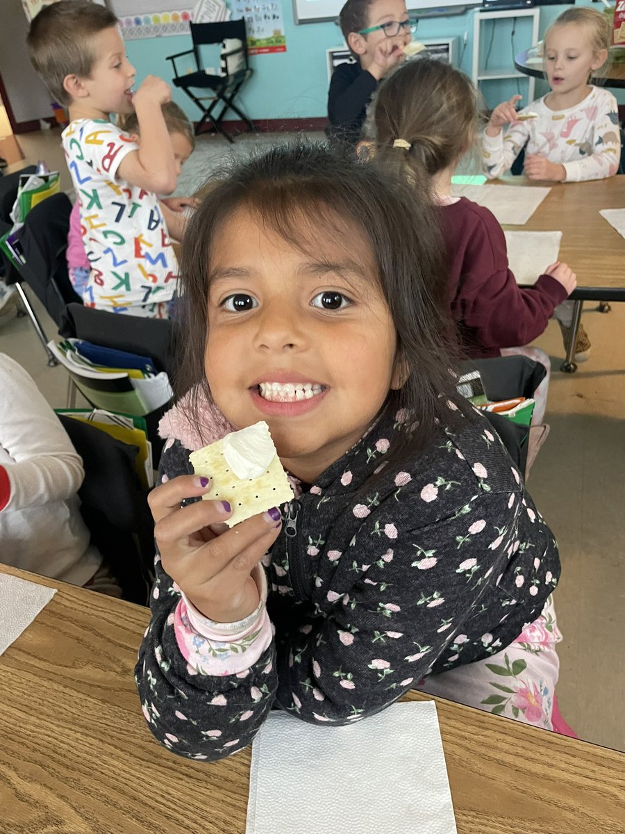 AnnaHeuts's tweet photo. “Shake Shake Shake, Butter we will make - Churn Churn Churn, Now it’s your turn!” 🎶 
We have been learning about “long ago” in Social Studies and reading “Sarah Morton’s Pilgrim Life” in ELA!! It was so tasty! 🧈 
@EASTWAKEACADEMY https://t.co/OXSvjSiJAx