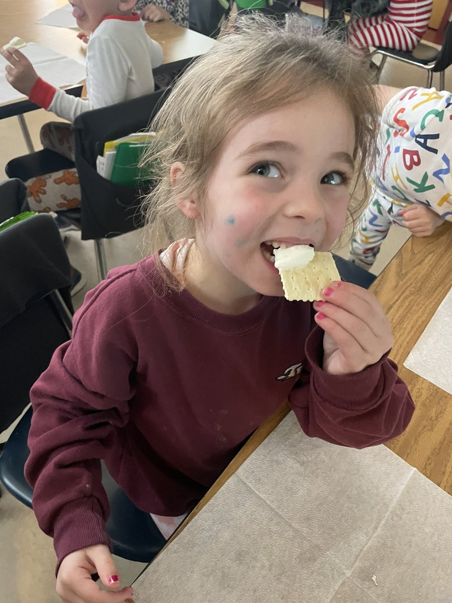 AnnaHeuts's tweet photo. “Shake Shake Shake, Butter we will make - Churn Churn Churn, Now it’s your turn!” 🎶 
We have been learning about “long ago” in Social Studies and reading “Sarah Morton’s Pilgrim Life” in ELA!! It was so tasty! 🧈 
@EASTWAKEACADEMY https://t.co/OXSvjSiJAx