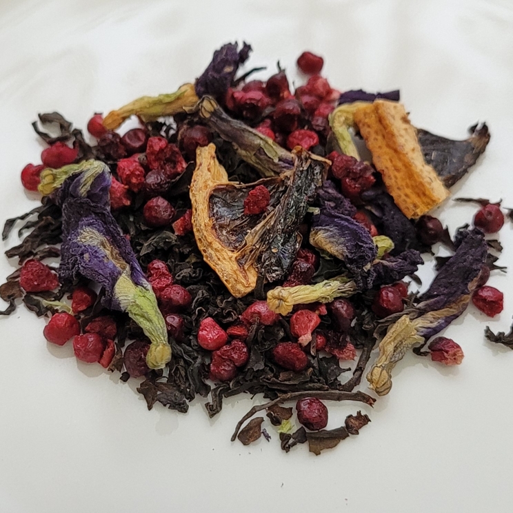 ThesaurusTea's tweet photo. This new set is the BatFam, with teas honoring those who took up the mantle when BatDad fell. Fruits of the Oracle, Green Drake, Greyson, and Jason Sees Red!
https://t.co/evD7iRbzI4
#NewTeas #TeaNerd #TeaGeek #CommuniTea #FandomTea #FandomBlend #GothamKnights #BatFam https://t.co/biVLU4SFoa
