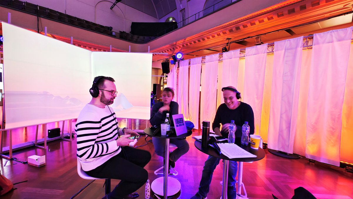 Nous étions vendredi dernier en direct du <a href="/GIFF_ch/">GIFF</a> à Genève. Voici le son de l'émission🎧  : rts.ch/audio-podcast/…
On se retrouve vendredi pour une nouvelle émission🎤 dès 15h en direct sur <a href="/Couleur3/">RTS Couleur3 (compte archivé)</a> .