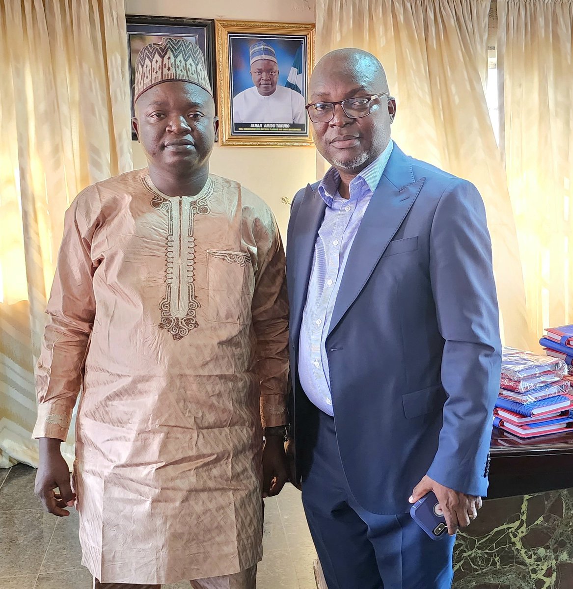 ondo_planner's tweet photo. The Hon. Commissioner, Ondo State Ministry of Physical Planning and Urban Development, Alhaji Amidu Takuro hosting Mr. Abimbola Olujide, the Senior Government Advisor, Chevron Nigeria today 15th November 2022 in Akure, Ondo State. – at Akure, Ondo State https://t.co/1gfhInux7O