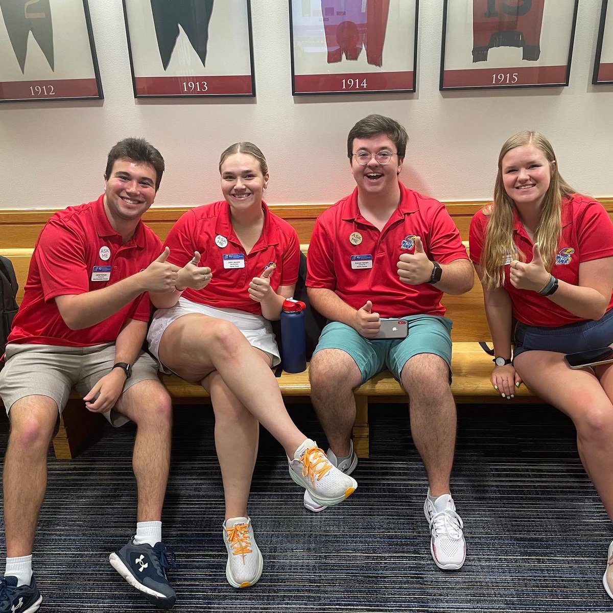 Kuorientation's tweet image. This cold weather has us missing summer orientation with most amazing group of OAs! 

Make sure to give your OA a shoutout! #kuorientation