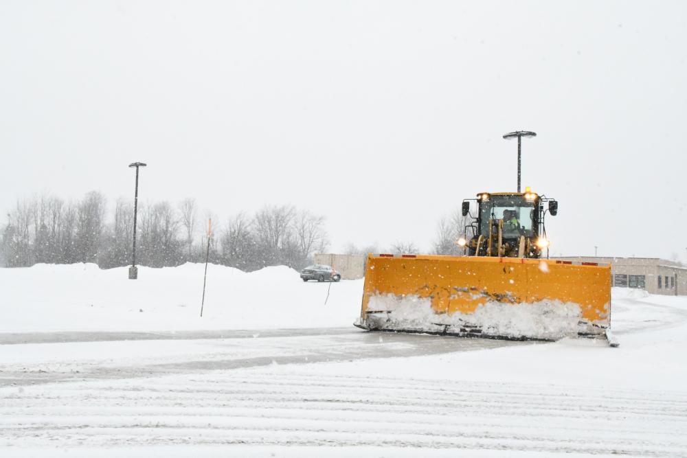 Winter weather is coming, so stay informed of weather assessments here at Fort Drum! 

Enroll in the Alert! system to be notified of delay, cancellation, or early release from the duty day as soon as possible.

Learn more about the system here: 
home.army.mil/drum/index.php…