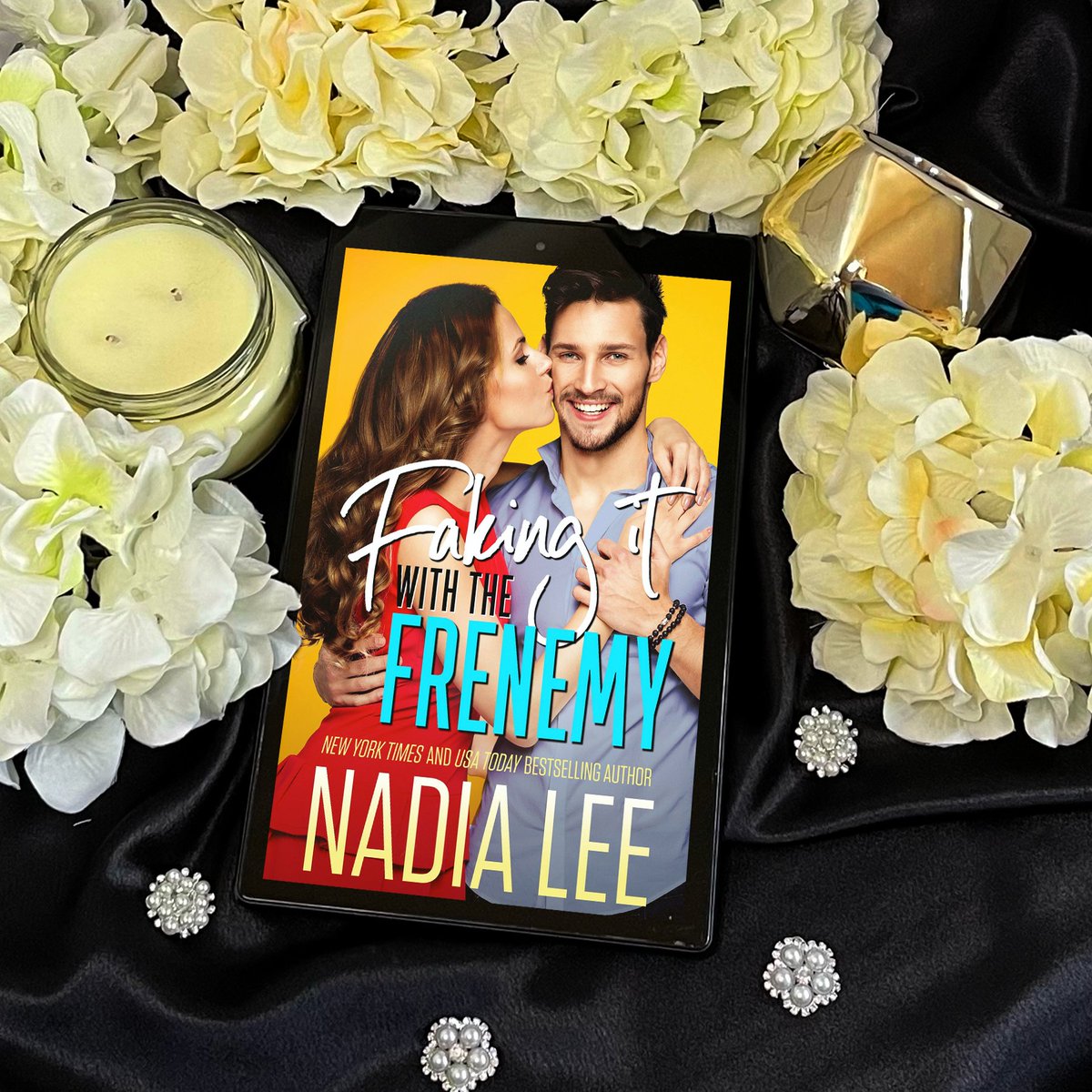 BBookboyfriend's tweet photo. Time for your November Freebie! Faking It with the Frenemy by @NadiaLee is available FREE to Billionaire Book Boyfriend Club members only through Dec. 14th.

Sign up here: https://t.co/akYeTKQ8dv 
Download your free book here: https://t.co/13tW4BxPmq

#bbbcauthors #freebook https://t.co/t11WbEd96c