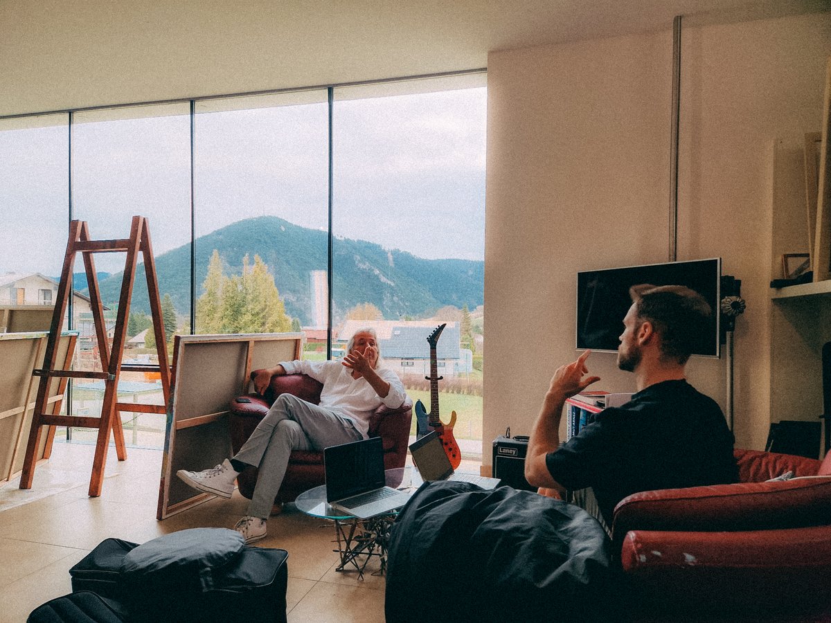 Regardless of recent market activities art is here to stay. 

We cant wait to start revealing more details about our first drop with VOKA.

AI🤝 Fine Art