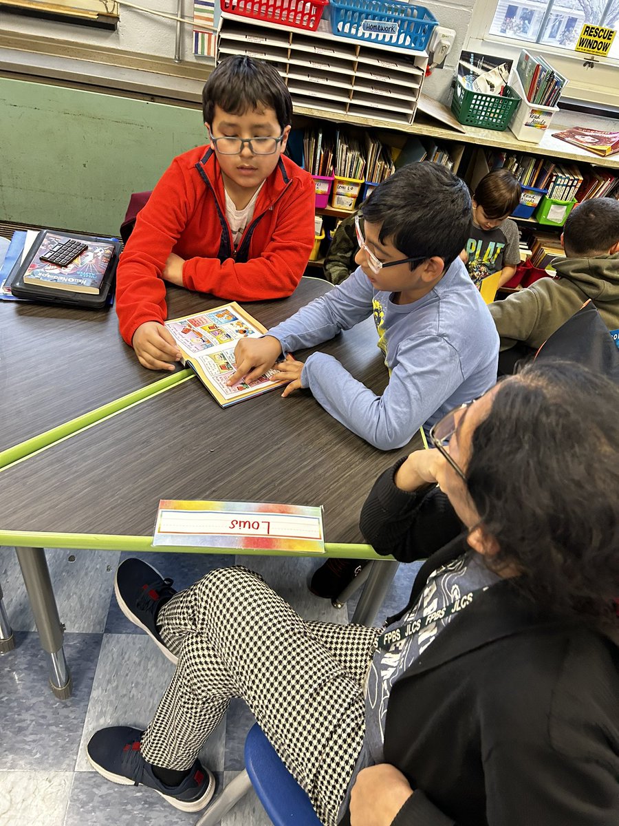 Ms_Lafferty1's tweet photo. Buddy Reading with our Buddies!!❤️❤️ @FPBSchools @susanfazio31 @dmammolito #PARP #buddies https://t.co/MqPjVpo1qC