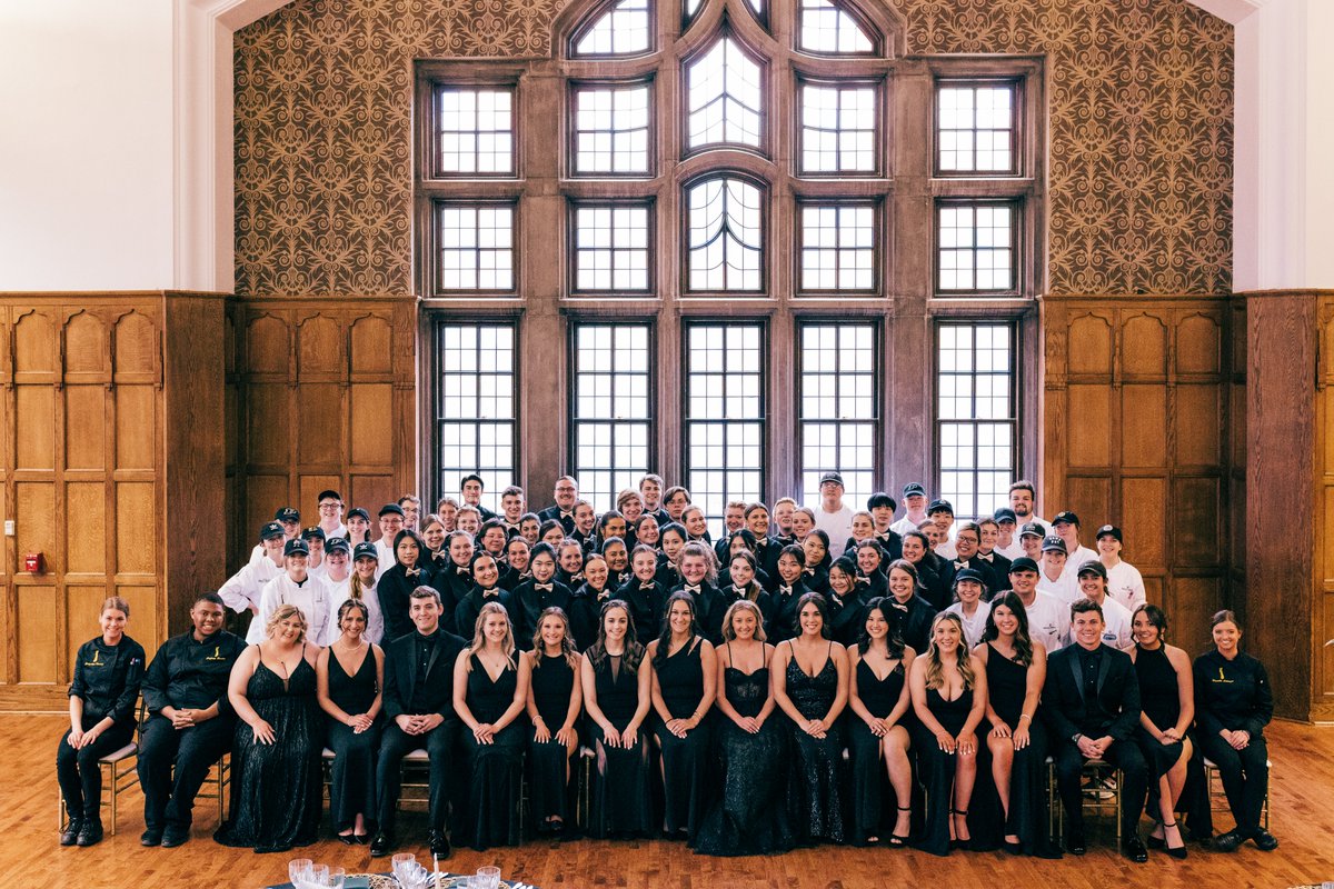 SethGustafson7's tweet photo. Purdue's Black Tie Dinner is one of the most unique opprotunities we get as hospitalitarians at Purdue. Completely student run and operated, it is an amazing night every year. See if you can find me in the mass of volunteers!#htmfall2022v https://t.co/YbL7X4UrdU