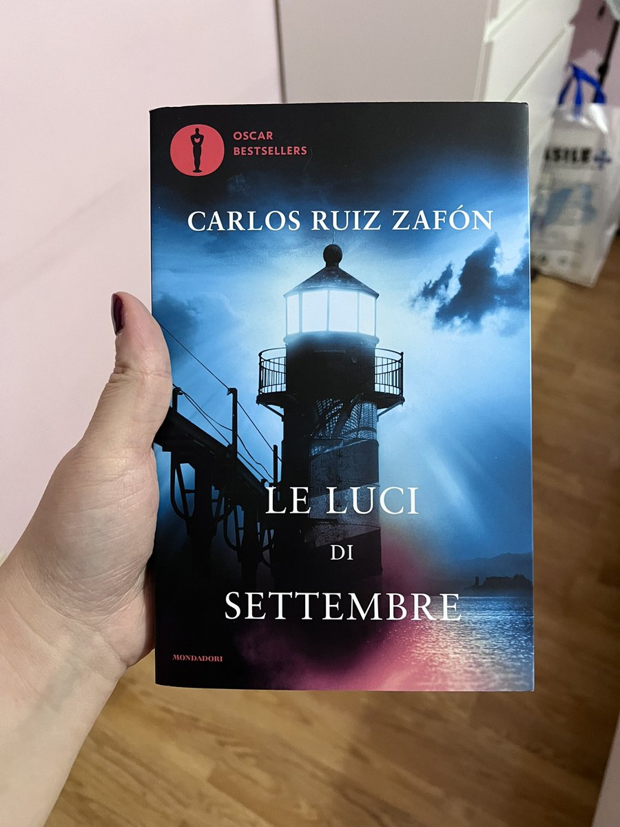 icegirl887's tweet photo. Il mio primo scambio su #acciobooks ๐ https://t.co/SJJH7HlQdC