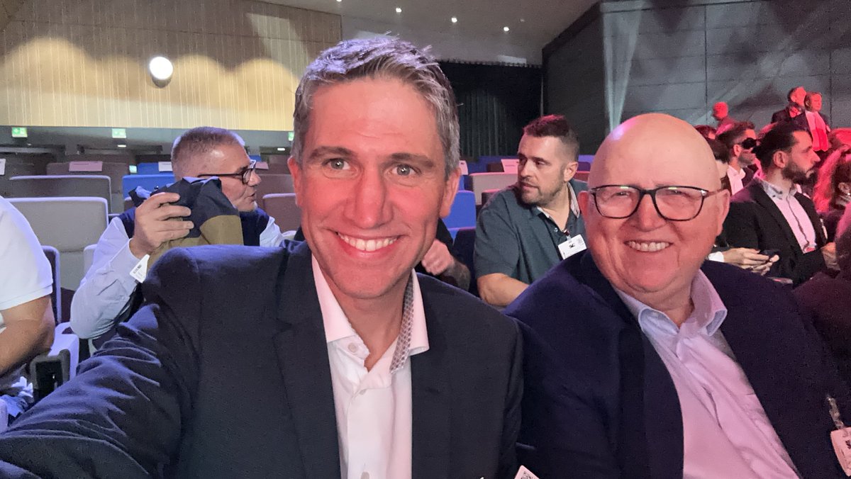 syde's tweet photo. #PrixSVC a #Lausanne https://t.co/GH1EVDxPeV