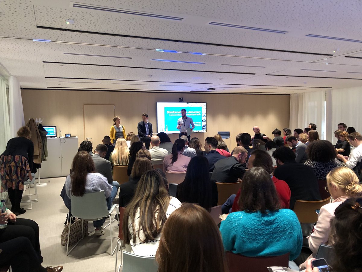 Delphine Colard tweet media