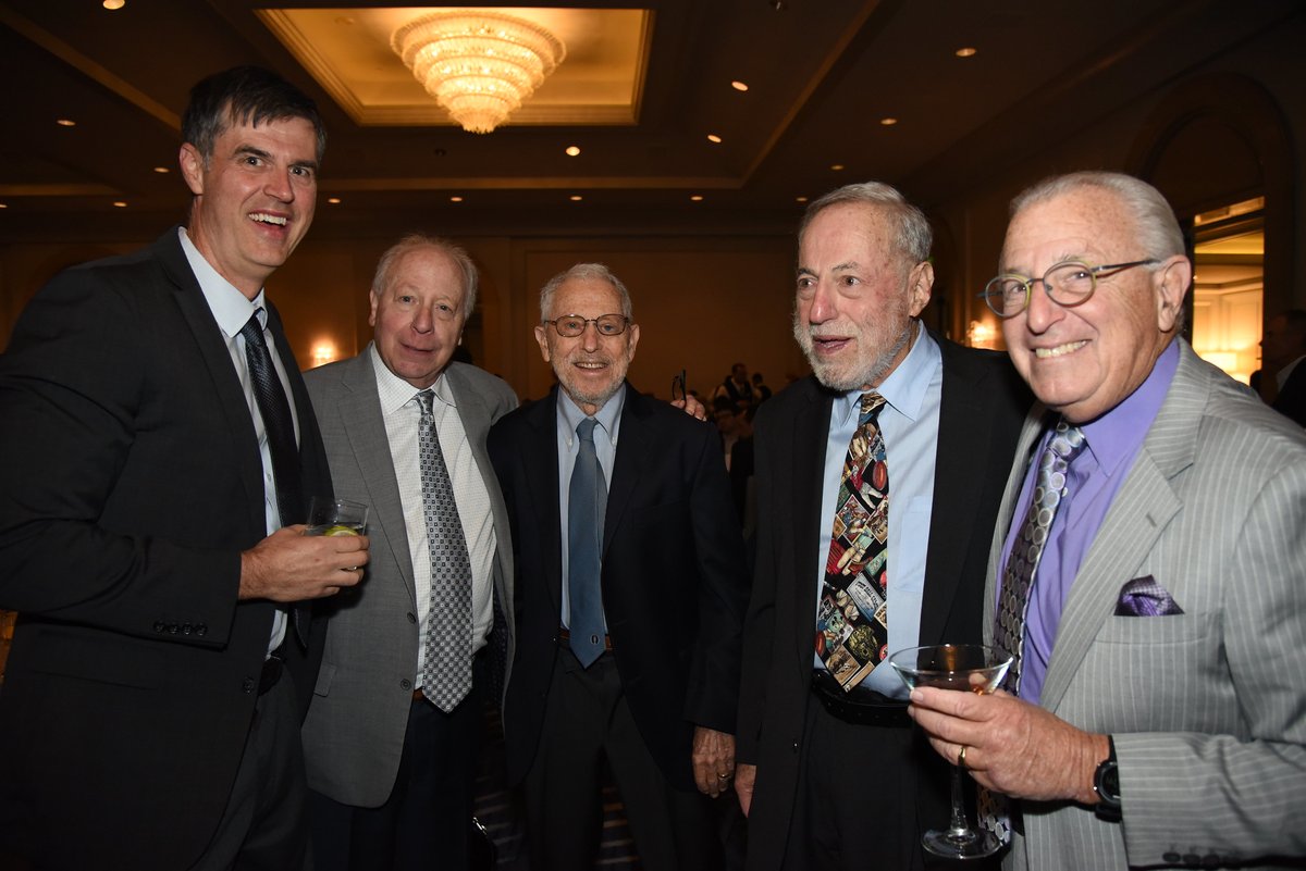 Celebrating @LowellCohn with his fellow press box luminaries as Lowell was inducted into the Jewish Sports HOF of Northern California. That's him with Art Spander, Ira Miller and Barry Tompkins -- a picture worth a gazillion words. (📸 Jeff Bayer)