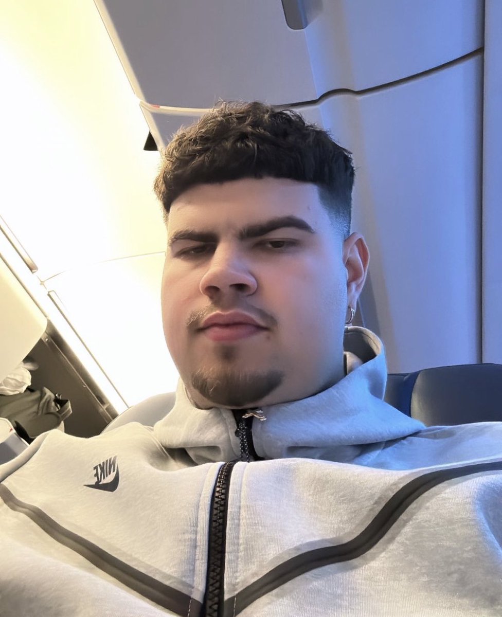 Thuggerthugger1 tweet media