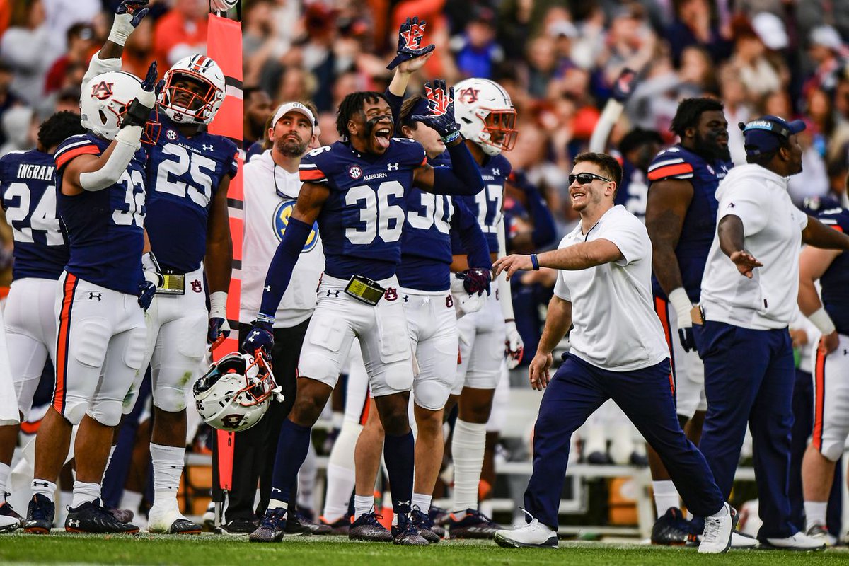 #AGTG I am blessed to receive an offer from Auburn University🐅🐾‼️ #WDE <a href="/RealdealTY/">TY Holder</a> <a href="/ZacEtheridge4/">Zac Etheridge</a> <a href="/DFloyd02/">Damon Floyd</a> <a href="/NatlPlaymkrsAca/">NatlPlaymkersAcademy</a> <a href="/scoop1914/">VESSELS</a> <a href="/_JaredDTucker/">Jared Tucker</a> @SWiltfong247 <a href="/BHoward_11/">Brandon Howard</a> <a href="/wolfpack7on7/">Wolfpack7on7</a> <a href="/BradleyBearsFB/">Bradley Football</a>