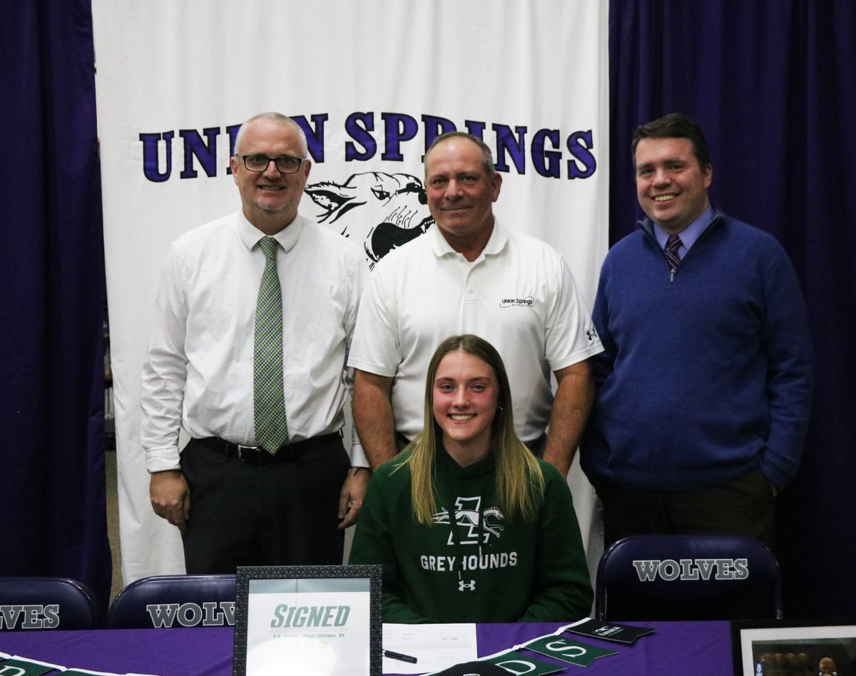 UnionSpringsCSD's tweet photo. Congrats to @UnionSpringsHS senior Kailey Kalet for signing her letter of intent to play D-1 Basketball at @LoyolaWBB!! Kailey proves that dreams can come true when you put in the work! 🏀

Full Story: https://t.co/GFzV2GDxCd https://t.co/pmiJGXoMLP