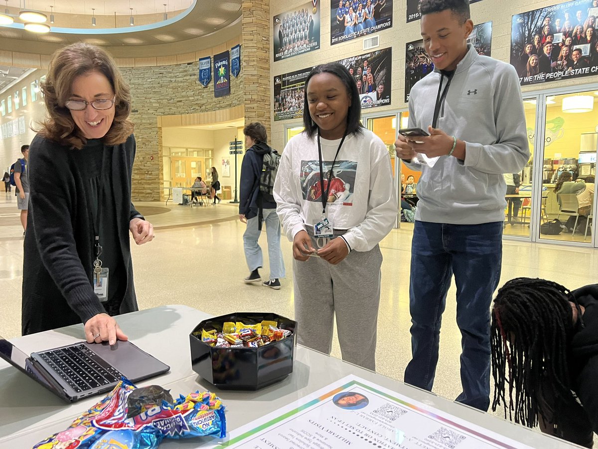 RBHS_WBL's tweet photo. It was get to know your career specialist with Kahoot day today! #nationalcareerdevelopmentweek #careers #careerspecialist @Lex1Wb @RBHSGators @RBHSCounseling1 https://t.co/R9S9YqxfrU