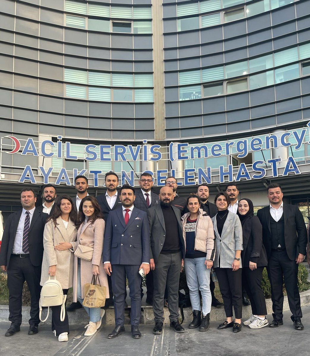 Arifcmgz's tweet photo. İSTANBULDAYIZ!

Sahada yaşanılan sorunları ve çözümlenmesi gereken meseleleri dinlemek üzere tam kadro Türkiyemizin kalbi İstanbuldayız.
Artık meslektaşlarımız yalnız değiller. https://t.co/Wb4ObUZlLy
