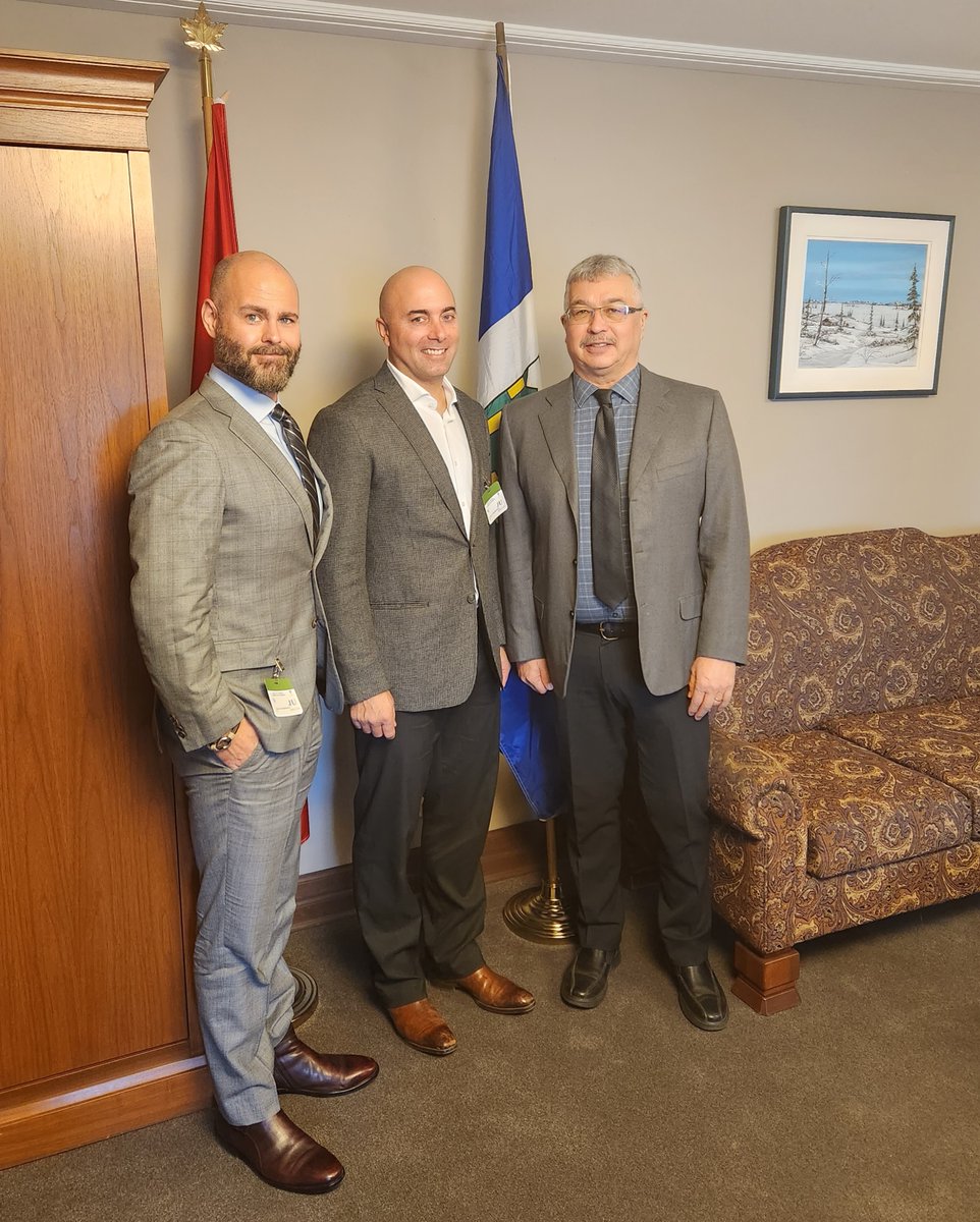 MMcLeodNWT's tweet image. It's been a busy morning in Ottawa, full of great conversations!
I started off with meetings with both @ArcticFocus and the @theminingstory. 
Afterwards, I jumped on a virtual meeting with the @cancersociety. #nwtpoli