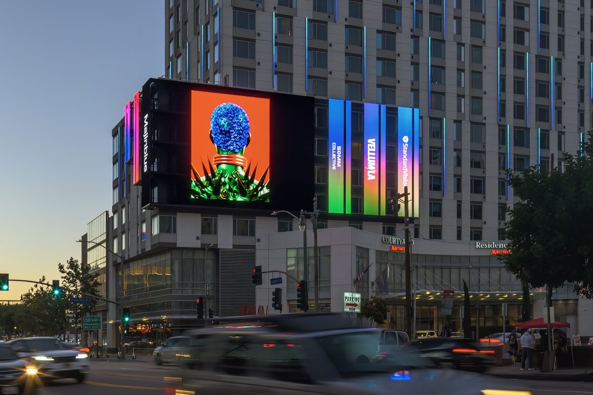 vellumla's tweet photo. We partnered w/ @50mmCollective to showcase 12 #MetaMasquerade artists on the @standard_vision screen in LA!

@sheiladarcey
@_thedongabe
@majinnblue
@yanissa_x
@0xq_work
@laurelxon
@ikegallery
@LayoAgbaje
@cosmicbagelsart
@LianaGrigoryan0
@MagdaMalkoun
@LeslieASpurlock

(1/2)👇 https://t.co/jbSpj7awc1