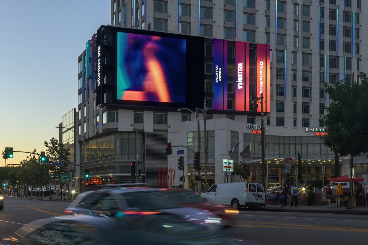 vellumla's tweet photo. We partnered w/ @50mmCollective to showcase 12 #MetaMasquerade artists on the @standard_vision screen in LA!

@sheiladarcey
@_thedongabe
@majinnblue
@yanissa_x
@0xq_work
@laurelxon
@ikegallery
@LayoAgbaje
@cosmicbagelsart
@LianaGrigoryan0
@MagdaMalkoun
@LeslieASpurlock

(1/2)👇 https://t.co/jbSpj7awc1