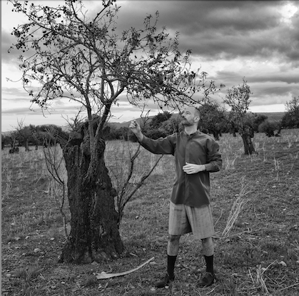 El tema que da título al single homónimo se acompaña de un espectacular videoclip a cargo de la artista Veru Iché y del tema "La fruita més primerenca", una re-lectura de una conocida canción popular mallorquina.

radioalternativo.com/jordi-maranges…