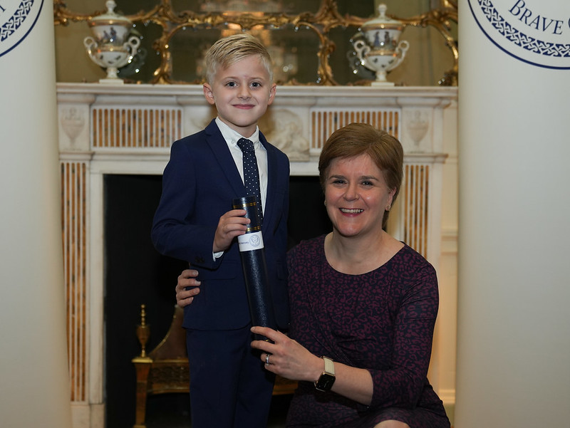 ScotGovFM's tweet photo. First Minister @NicolaSturgeon has recognised 16 people with a Brave@Heart Award for acts of bravery and heroism.

This year, winners include staff from @HMCoastguard, @Scotambservice and @PoliceScotland as well as two members of the public.

https://t.co/udYaXZPXlL https://t.co/5f2j0ptU14