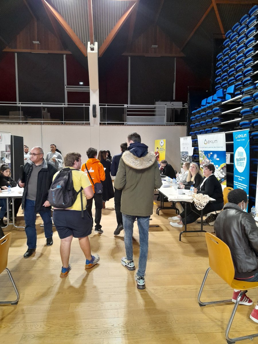 5 partenaires, 30 entreprises, 130 candidats présents pour le 1e forum de la filière #nucléaire à Saint-Vulbas (Bugey).
Une journée riche en échange et de belles perspectives d'emploi à la clé.

<a href="/EDFBugey/">EDF Bugey</a> @poleemploi_ara <a href="/jean_caroline/">Caroline Jean</a> #onestlapourvous <a href="/sophiedelmas2/">Sophie BERTRAND</a>