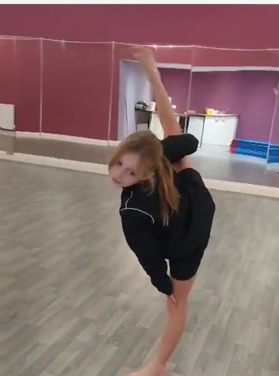 MayLm854's tweet photo. Nothing beats finishing a busy day off watching my baby girl do her thing in the studio! 
#dancemum #phdmum #studylife https://t.co/zk3oGUR6wM