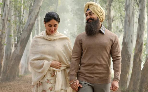 #LaalSinghChaddha spends SIXTH CONSECUTIVE WEEK in the Top 10 Films Chart on Netflix in India, Pakistan and Bangladesh. Directed by #AdvaitChandan and starring #AamirKhan and #KareenaKapoorKhan. 
#LaalSinghChaddhaOnNetflix